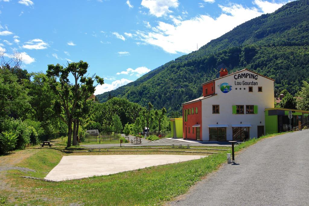 Camping Lou Gourdan Hotell Puget-Théniers Eksteriør bilde