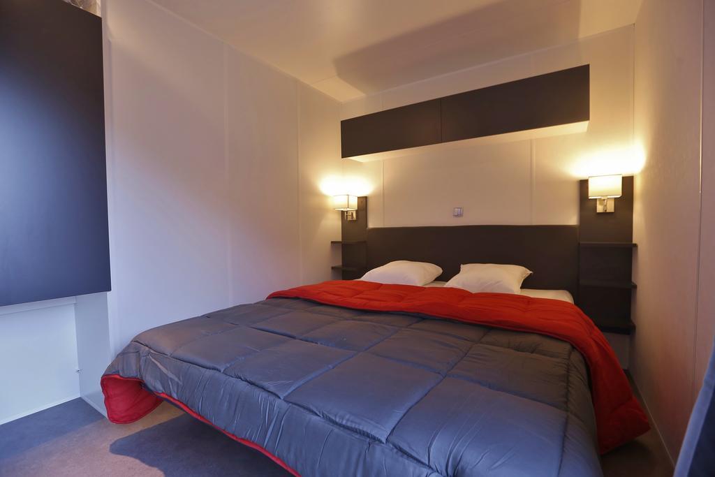 Camping Lou Gourdan Hotell Puget-Théniers Eksteriør bilde