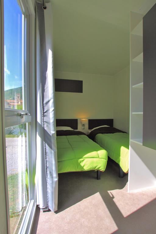 Camping Lou Gourdan Hotell Puget-Théniers Eksteriør bilde