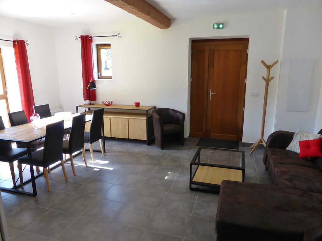 Camping Lou Gourdan Hotell Puget-Théniers Eksteriør bilde