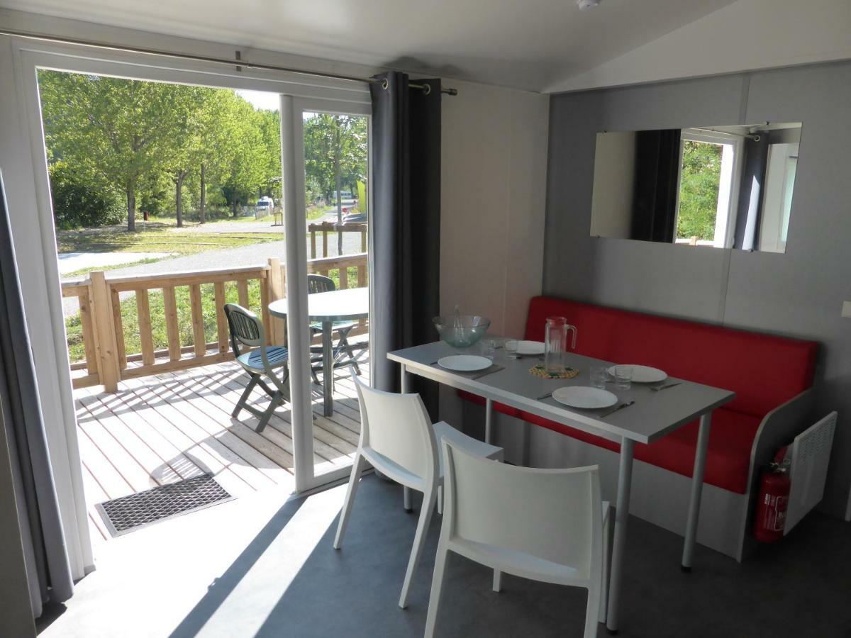 Camping Lou Gourdan Hotell Puget-Théniers Eksteriør bilde